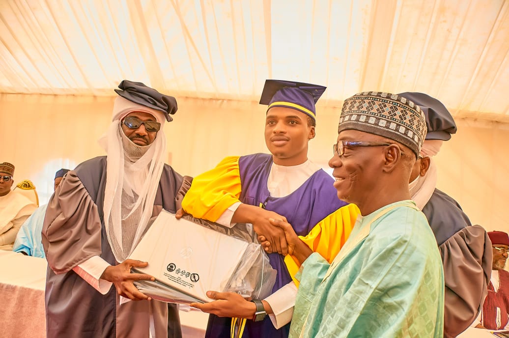 Graduating Student 2025 Set